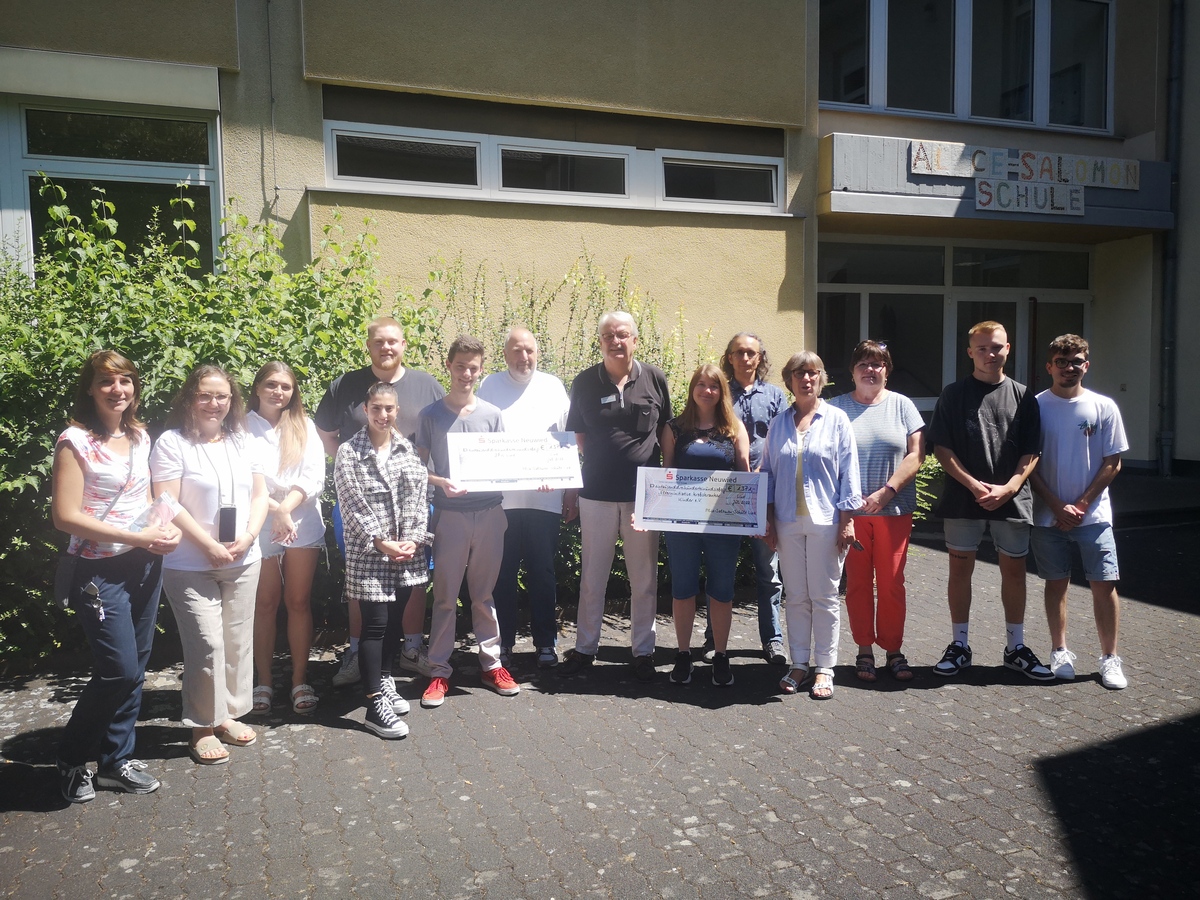 Poster Bild der Spende Spendenaktion #hilfefürdieukraine an der Alice-Salomon-Schule