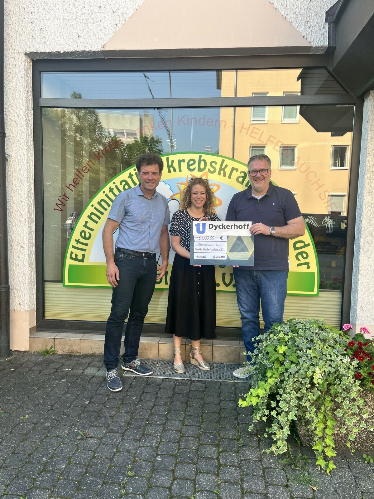 Poster Bild der Spende Dyckerhoff Neuwied feiert 95jähriges Bestehen