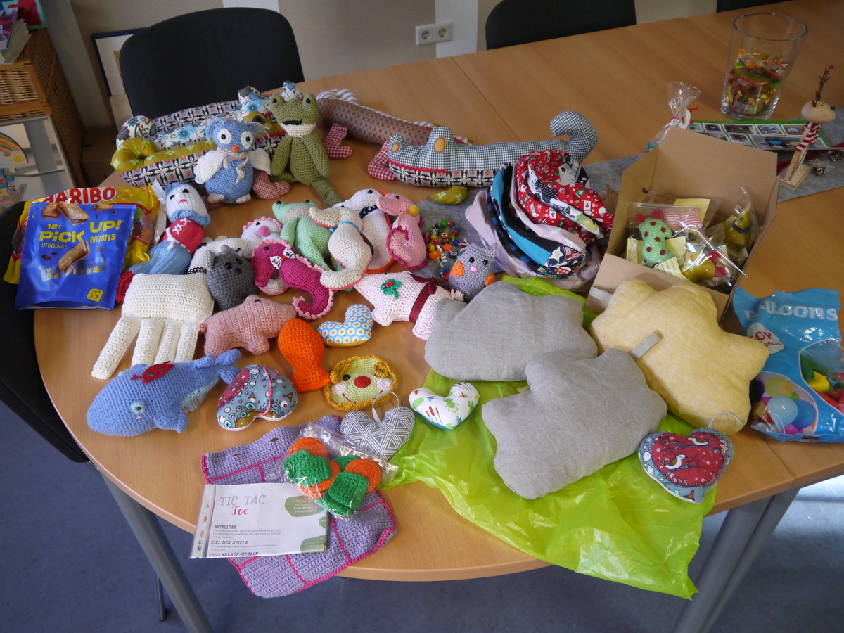 Bild 1 der Spende Niedliche Geschenke der "Beanies von Herzen"