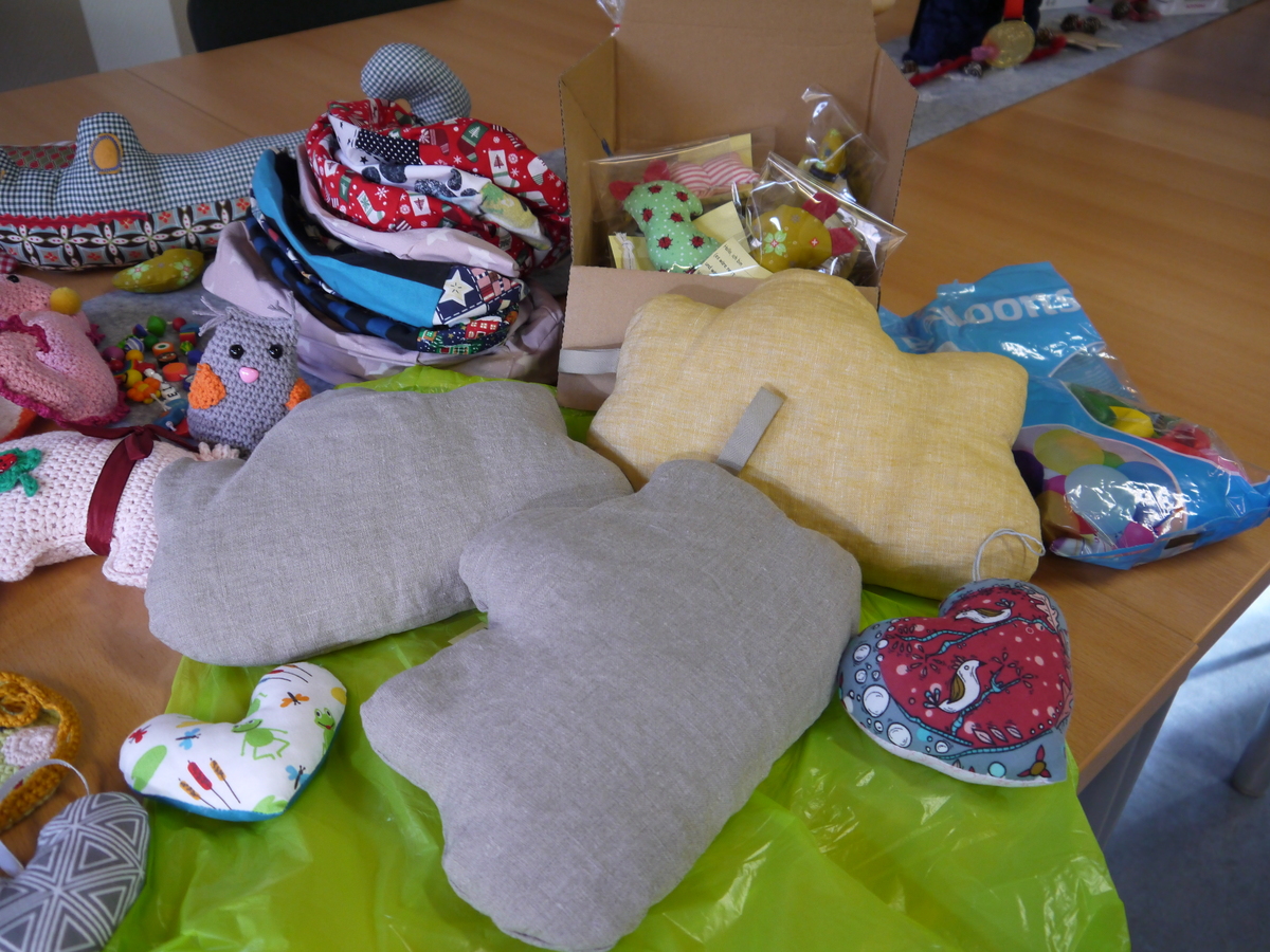 Bild 3 der Spende Niedliche Geschenke der "Beanies von Herzen"