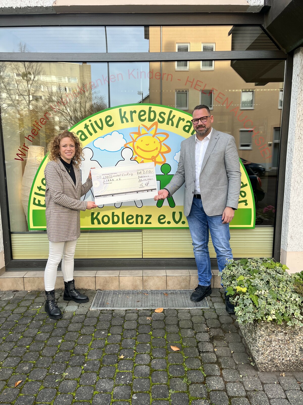 Poster Bild der Spende Funkte Kunststoffe GmbH spendet