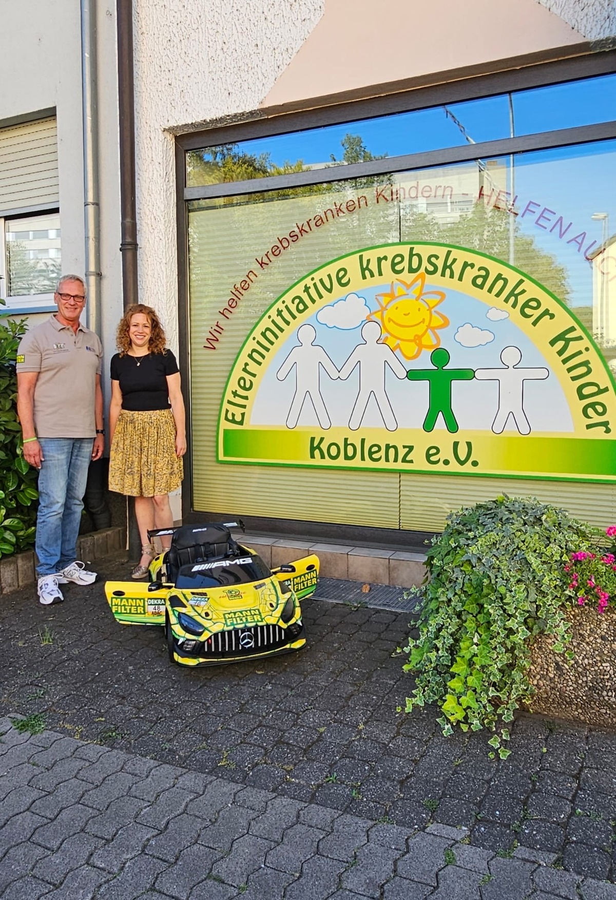 Poster Bild der Spende Ein besonderes Geschenk für die kleinen Patientinnen und Patienten